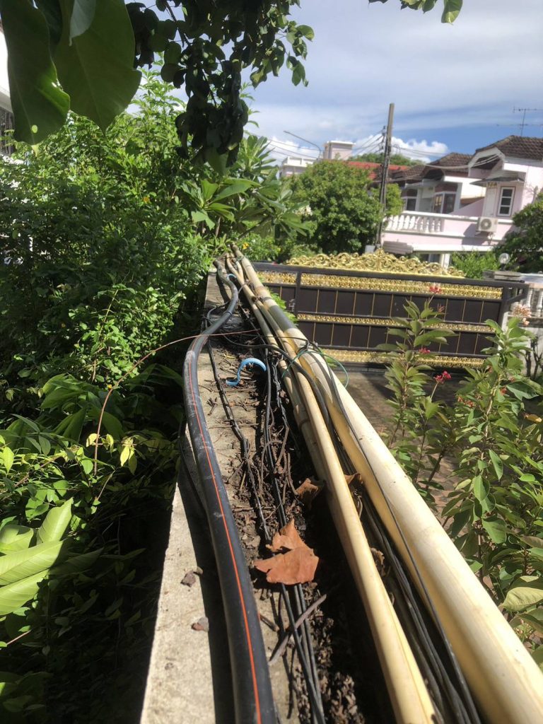 แนวท่อสายไฟ