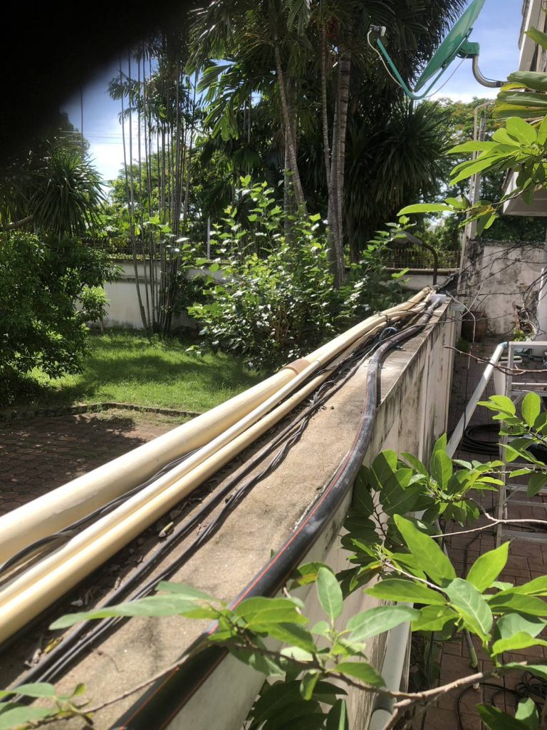 แนวท่อสายไฟ