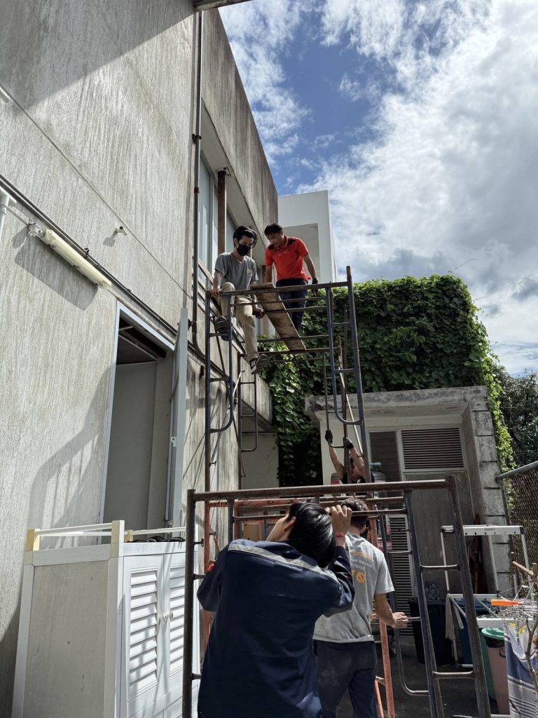 ตั้งนั่งร้านเดินระบบไฟ