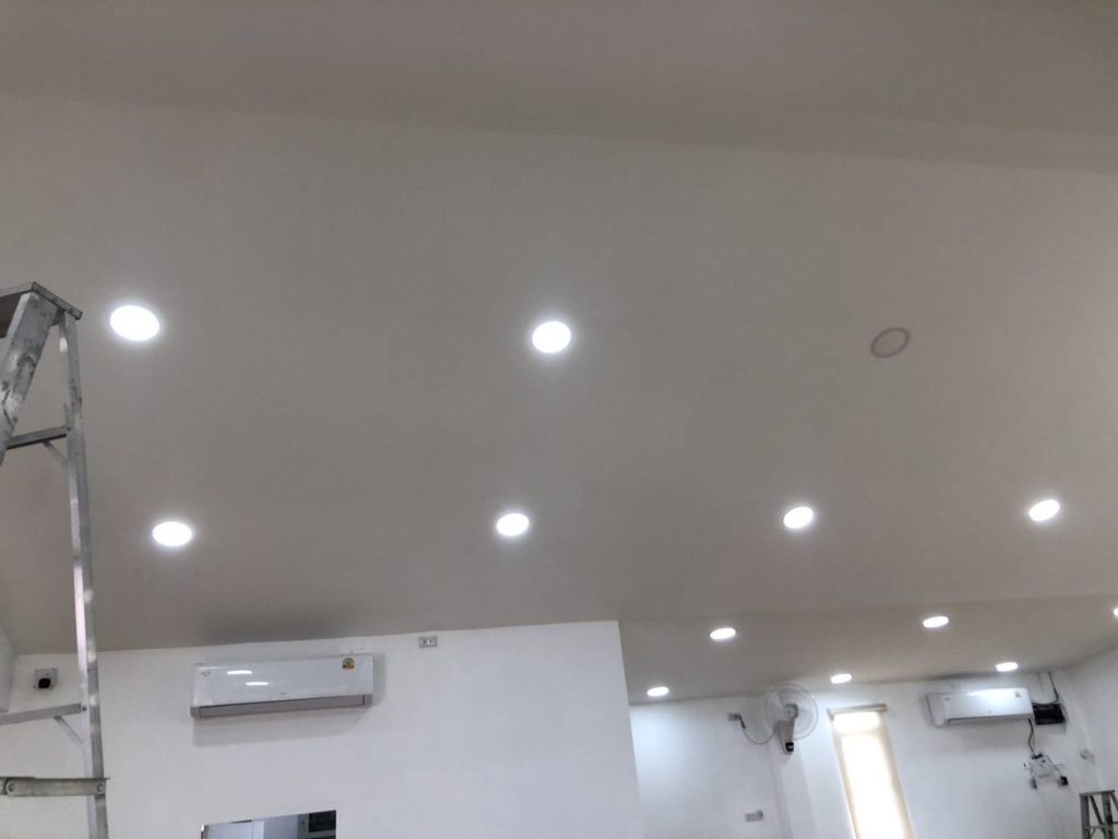 ติดตั้งดาวน์ไลท์