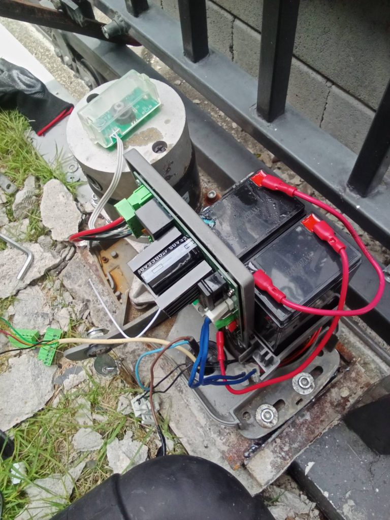 ติดตั้งมอเตอร์ประตูรีโมท