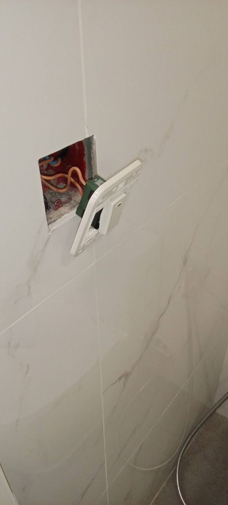 ติดตั้งสวิตซ์ไฟ