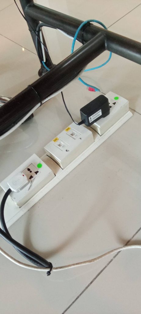 ติดตั้งปลั๊กไฟ