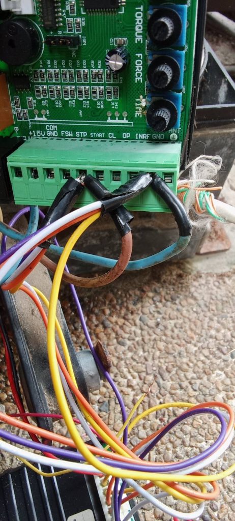 ติดตั้งมอเตอร์ประตูรีโมท