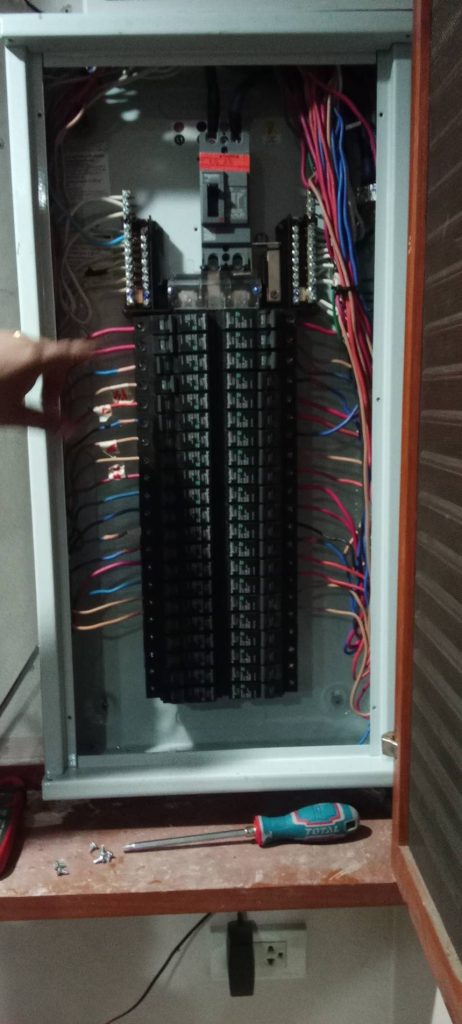 ตรวจเช็กตู้โหลดเซ็นเตอร์