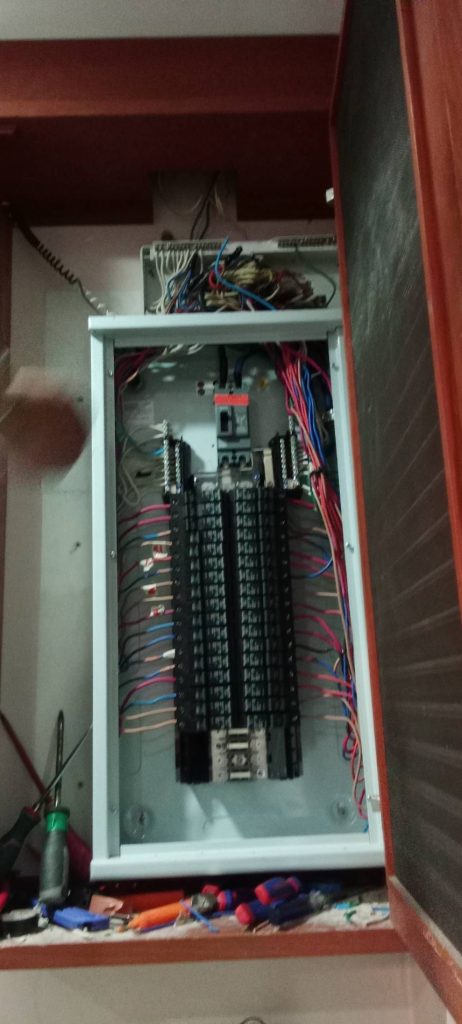 ตรวจเช็กตู้โหลดเซ็นเตอร์