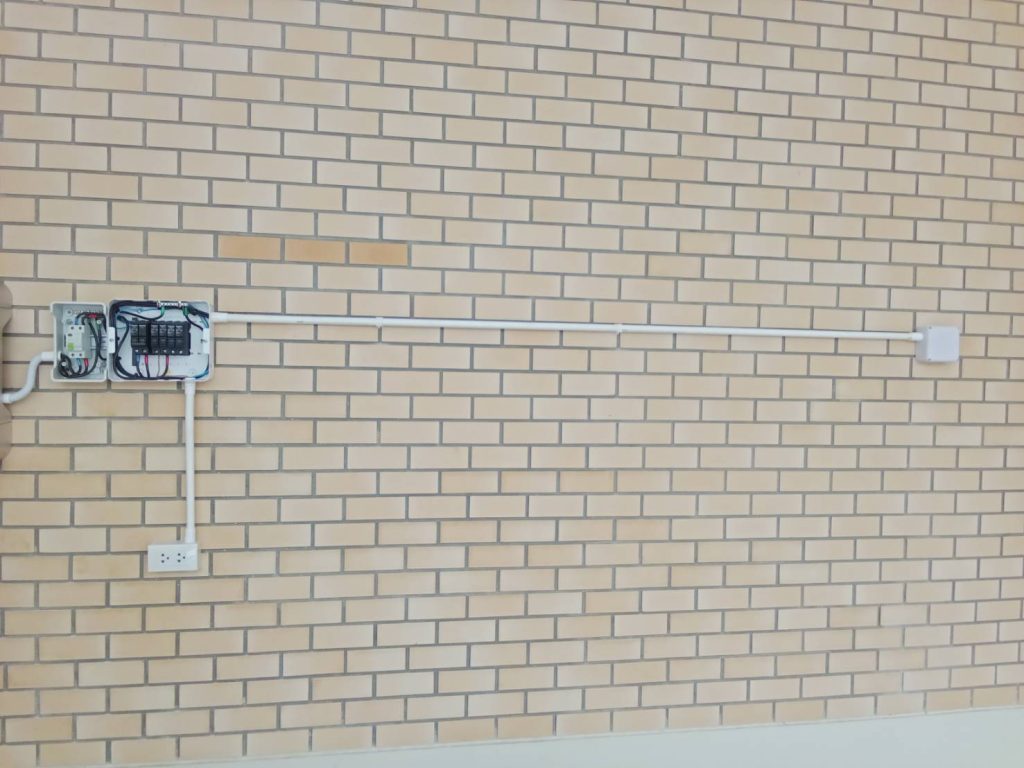 แนวท่อสายไฟ