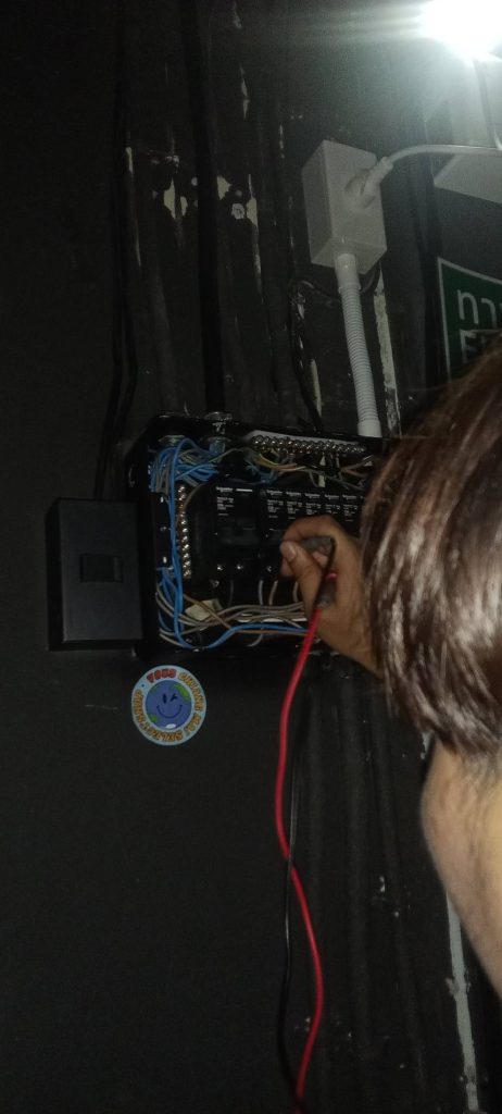 วัดไฟตู้คอนซูมเมอร์