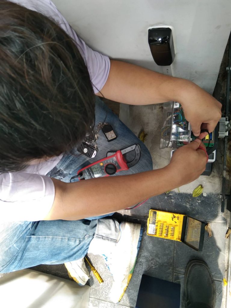 ตรวจเช็กมอเตอร์ประตูรีโมท