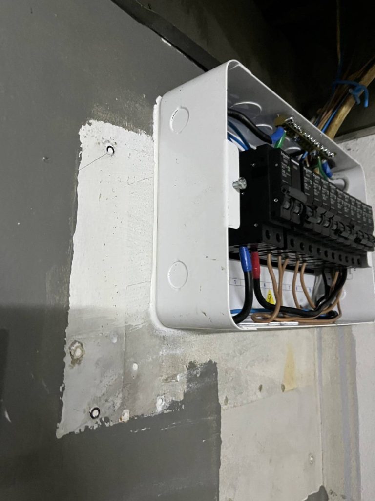 เบรกเกอรในตู้คอนซูมเมอร์