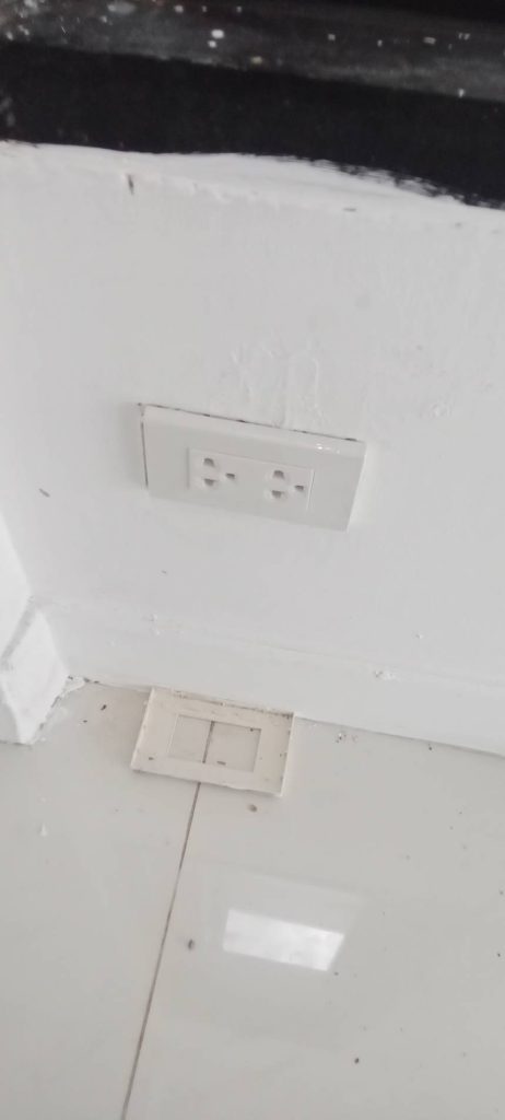 งานติดตั้งปลั๊กไฟ