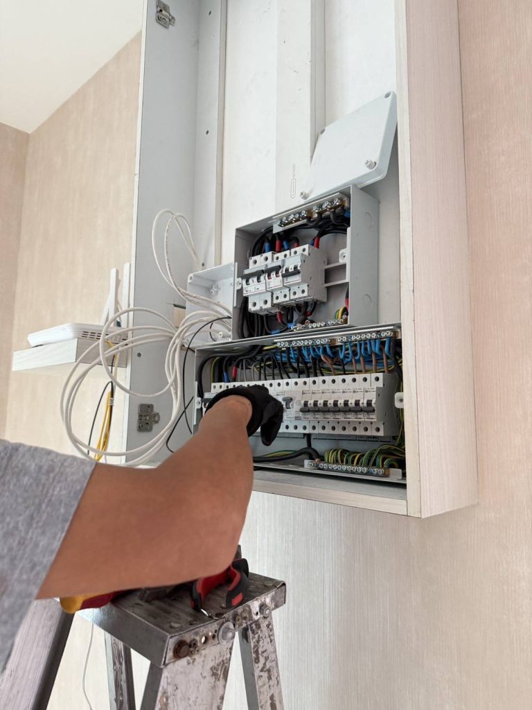 ตรวจเช็กตู้คอนซูมเมอร์