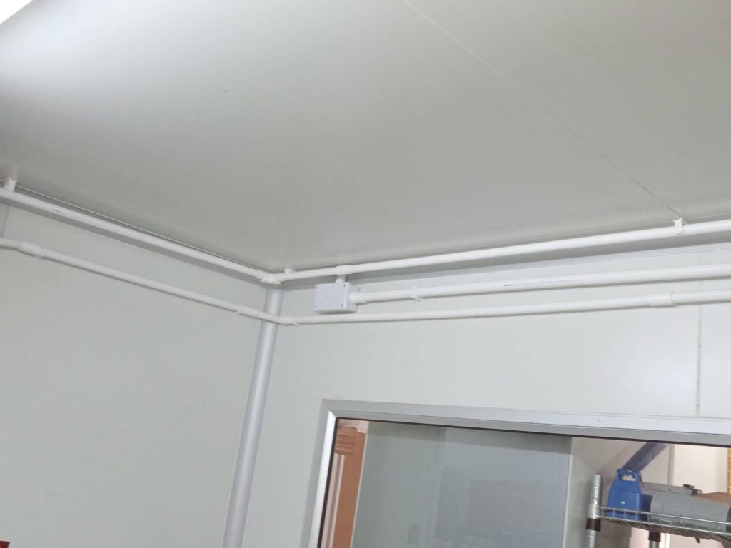 แนวท่อสายไฟและกล่องพักสาย