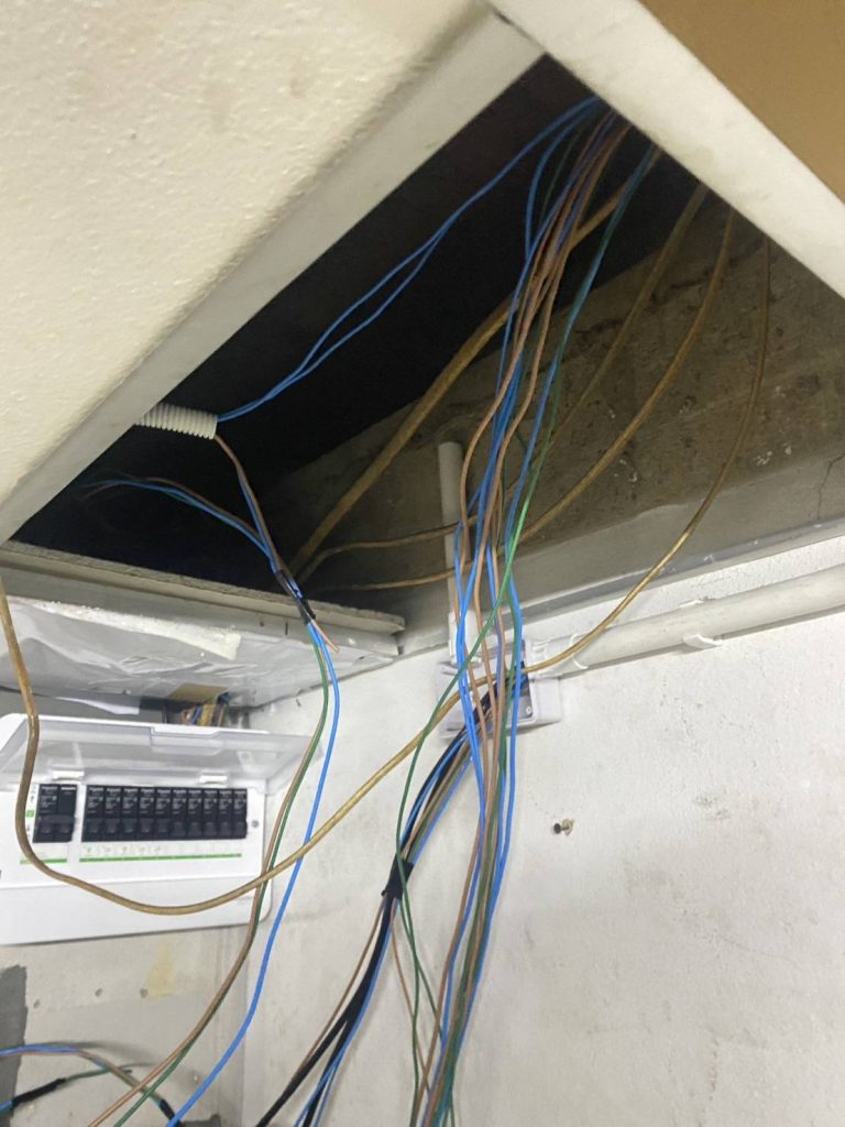 เดินสายไฟเข้าตู้คอนซูมเมอร์