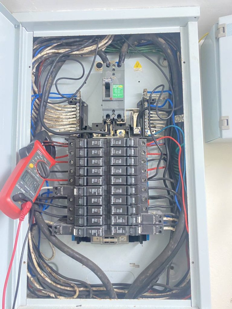 วัดกระแสจากตู้โหลดเซ็นเตอร์