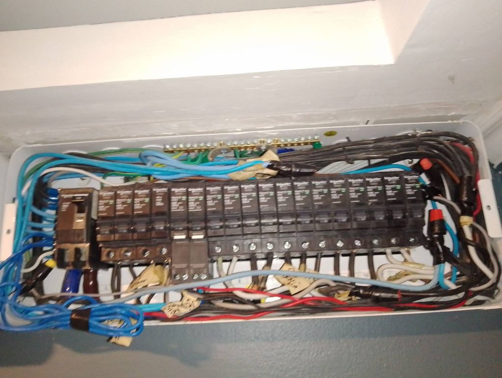 ตู้คอนซูมเมอร์