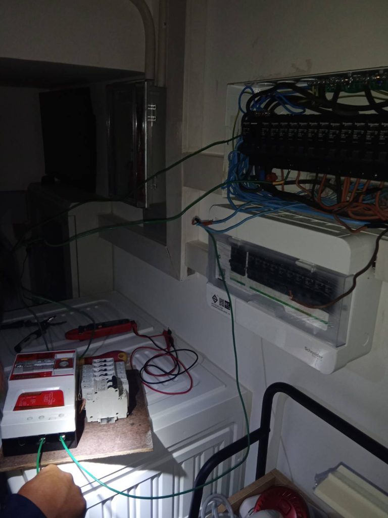 ทดสอบระบบไฟ