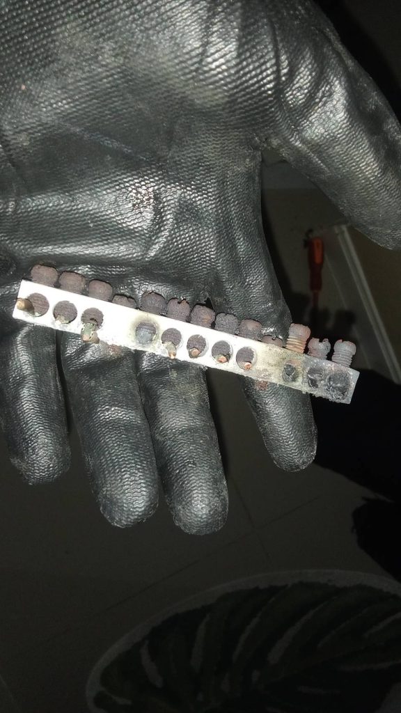 บัสบาร์ที่ได้รับความเสียหาย