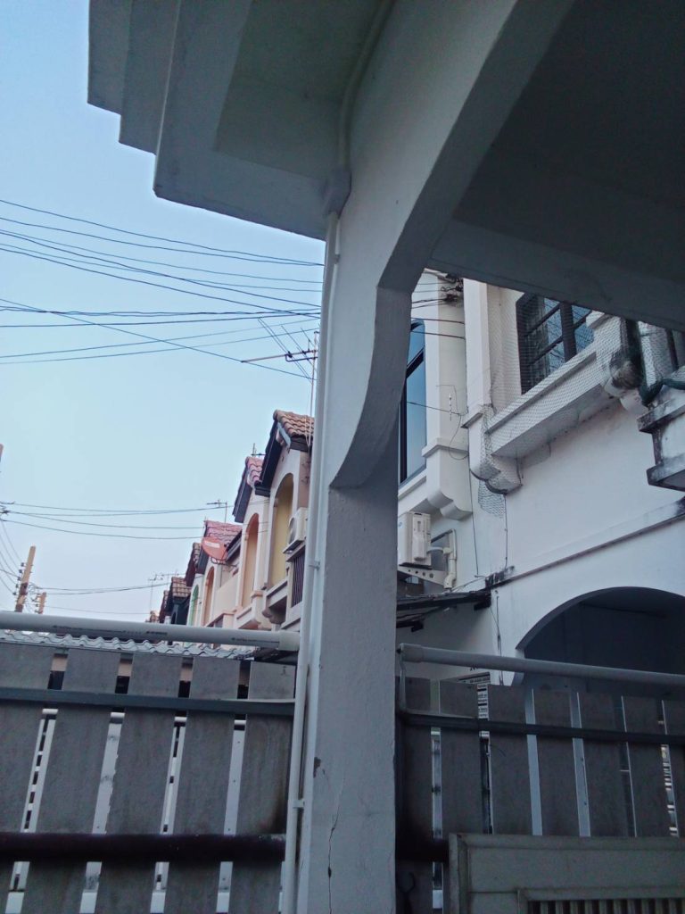แนวท่อสายไฟ