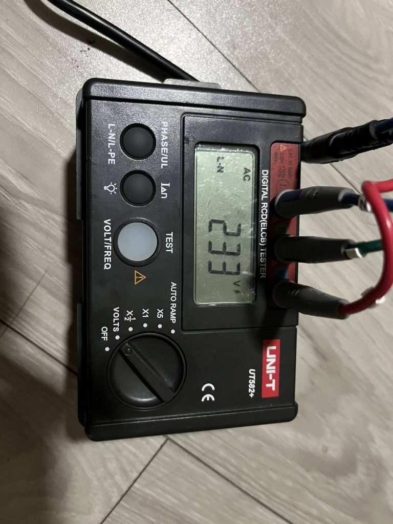 UNI-T UT582+ Digital RCD (ELCB)