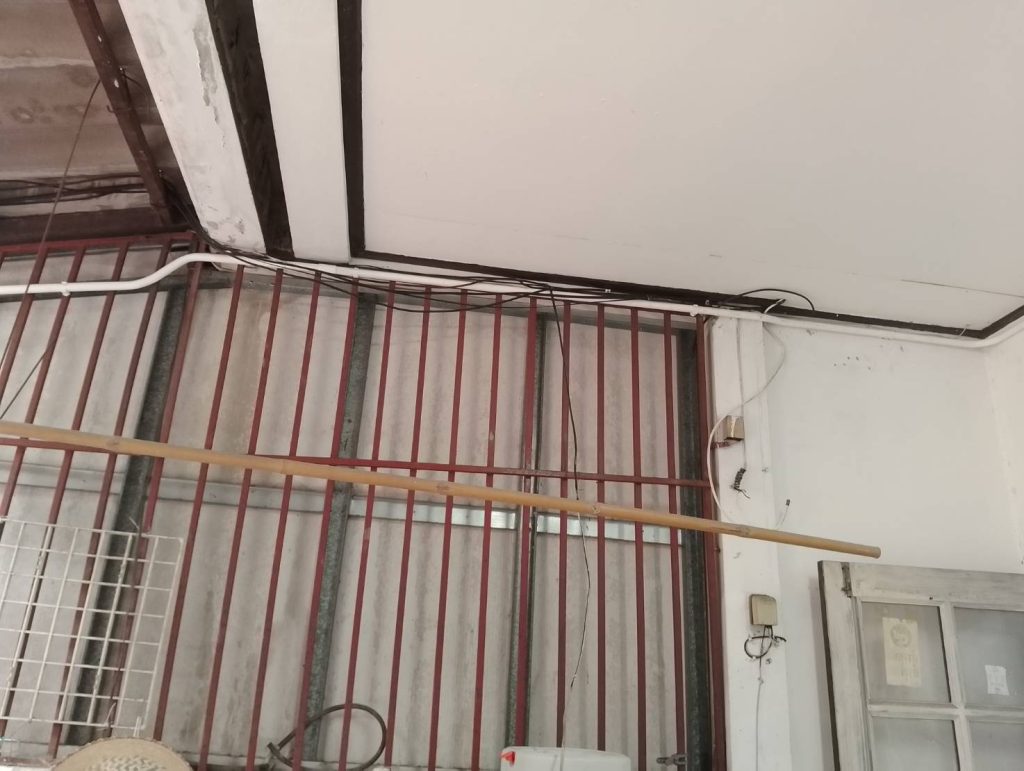 แนวท่อสายไฟ