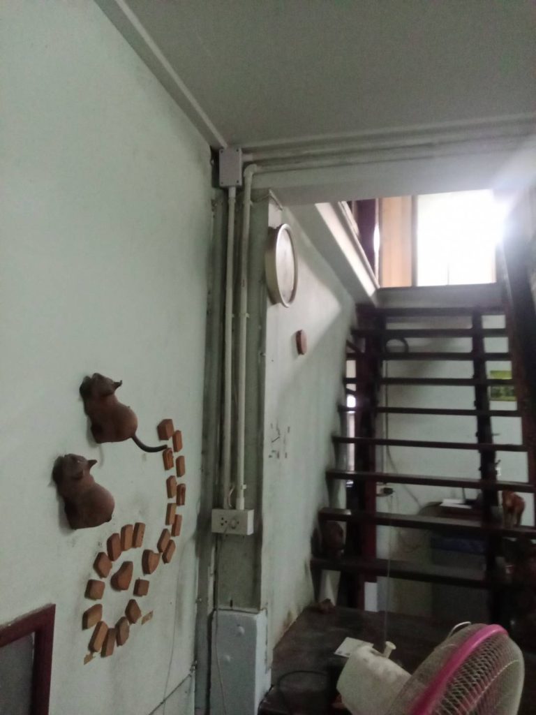 แนวท่อสายไฟ