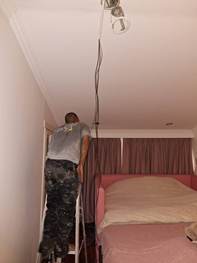 ติดตั้งดาวน์ไลท์