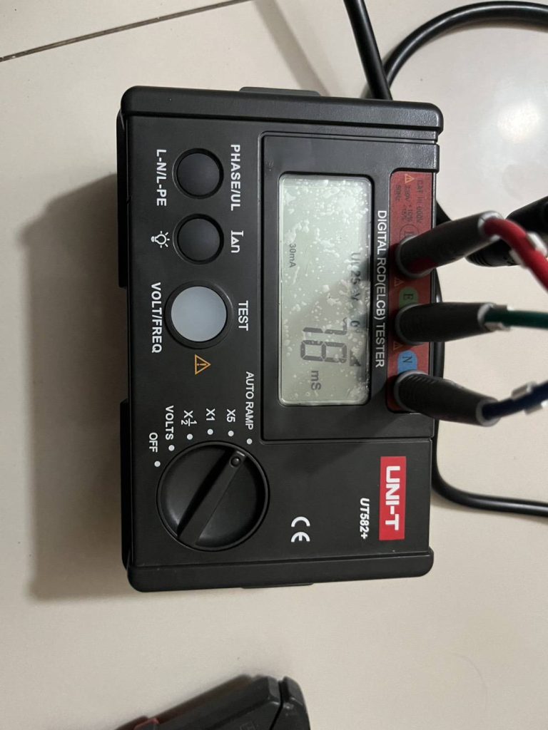 UNI-T UT582+ Digital RCD (ELCB)