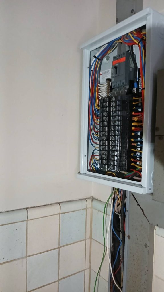 ตรวจเช็คตู้โหลดเซ็นเตอร์