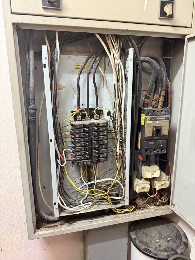 ตู้เมนไฟฟ้า