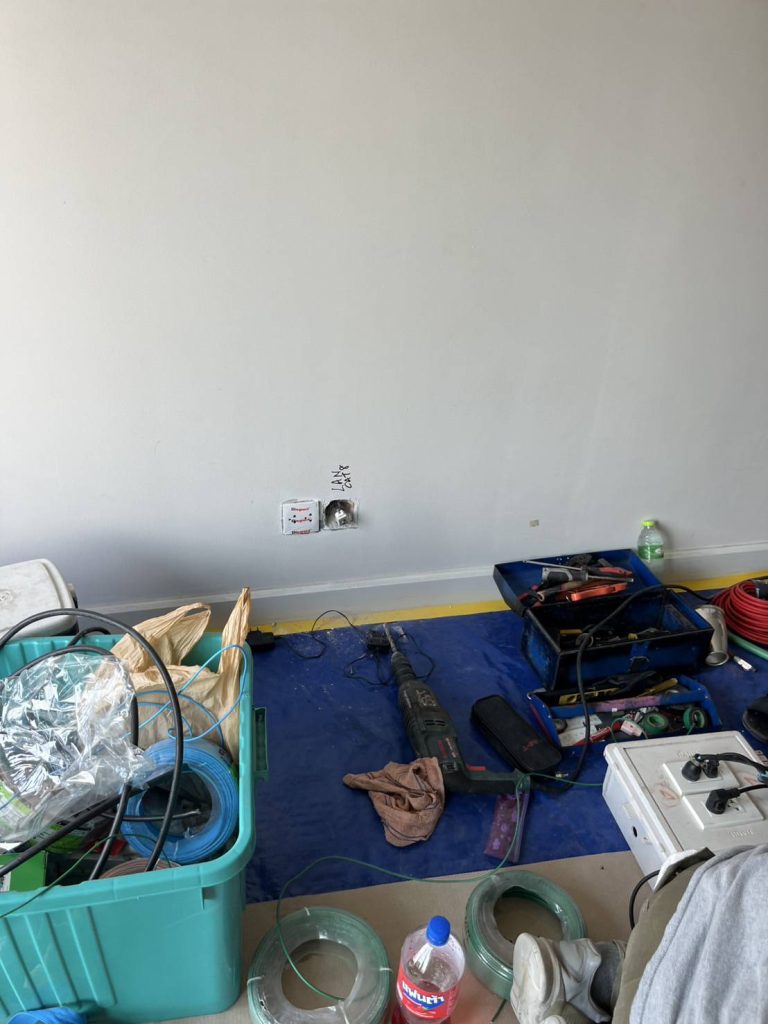 ติดตั้งปลั๊ก