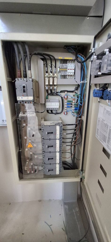 ตู้เมนไฟฟ้า