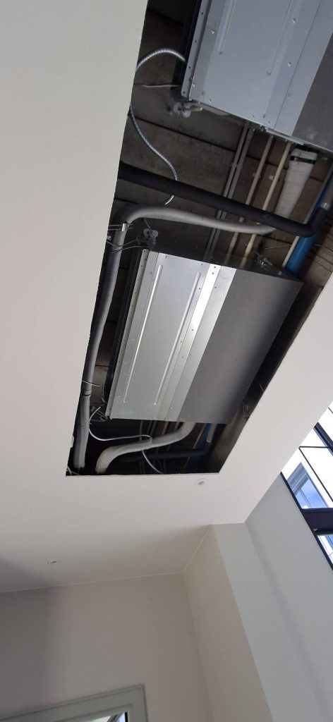 เครื่องปรับอากาศแบบซ่อนใต้ฝ้า