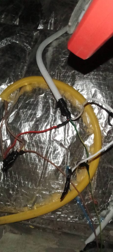 ตรวจเช็กจุดต่อสายไฟ