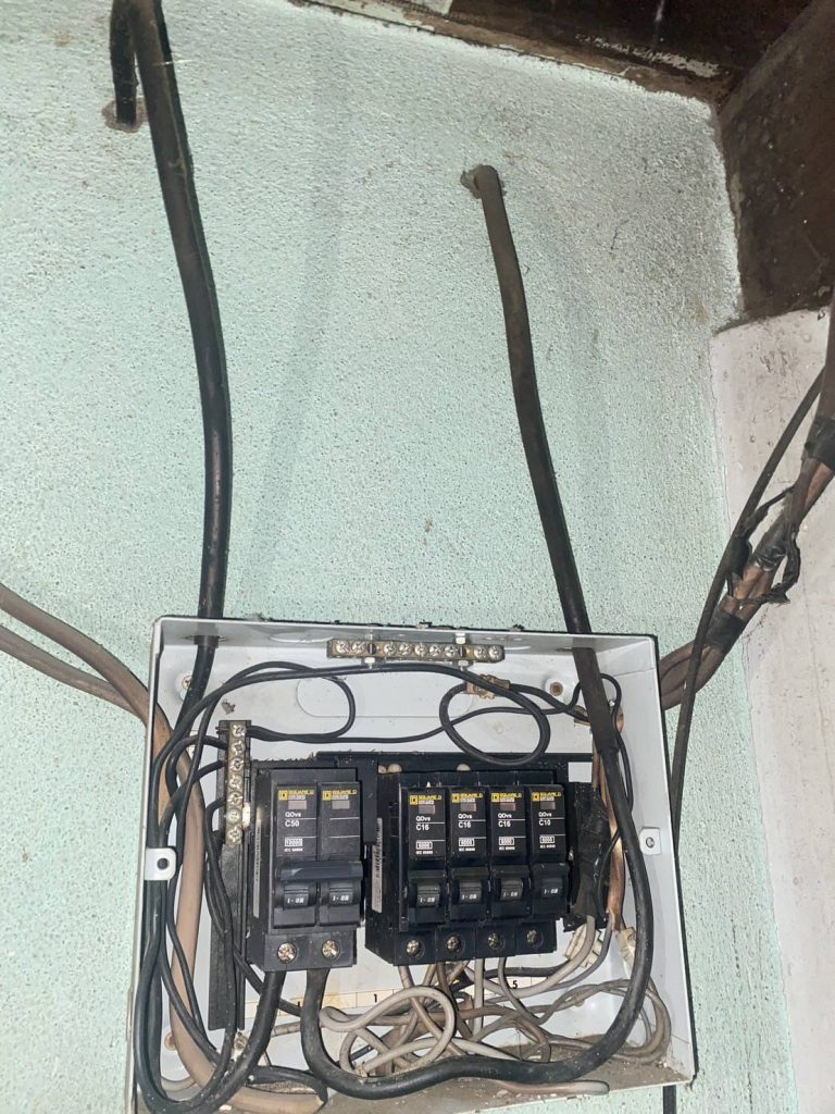 ตู้คอนซูมเมอร์