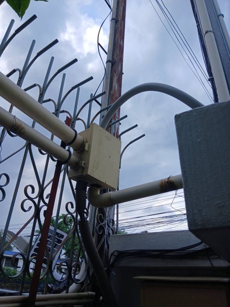 กล่องพักสายไฟ