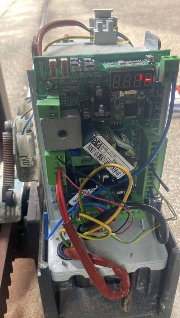 ตรวจเช็กมอเตอร์ประตูรีโมท