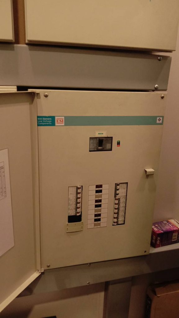 ตู้โหลดเซ็นเตอร์