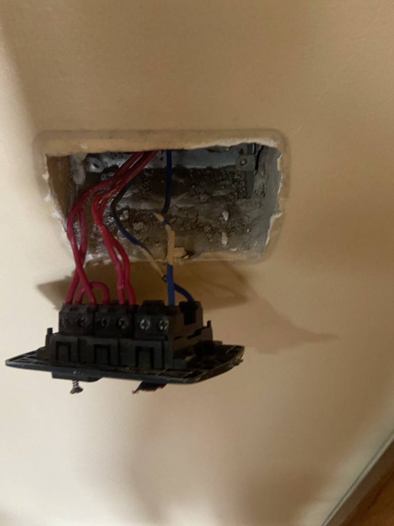 เช็คสวิตซ์ไฟ