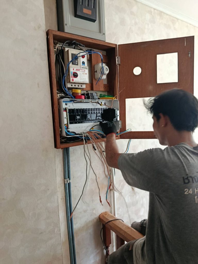 เดินสายไฟติดตั้งตู้คอนซูมเมอร์