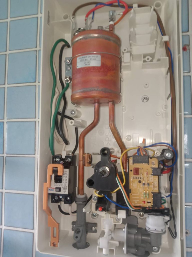 เครื่องทำน้ำอุ่น