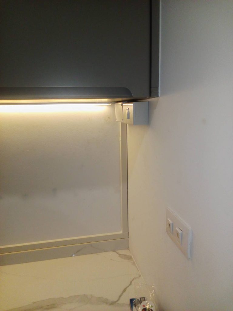 ติดตั้งไฟเส้น LED