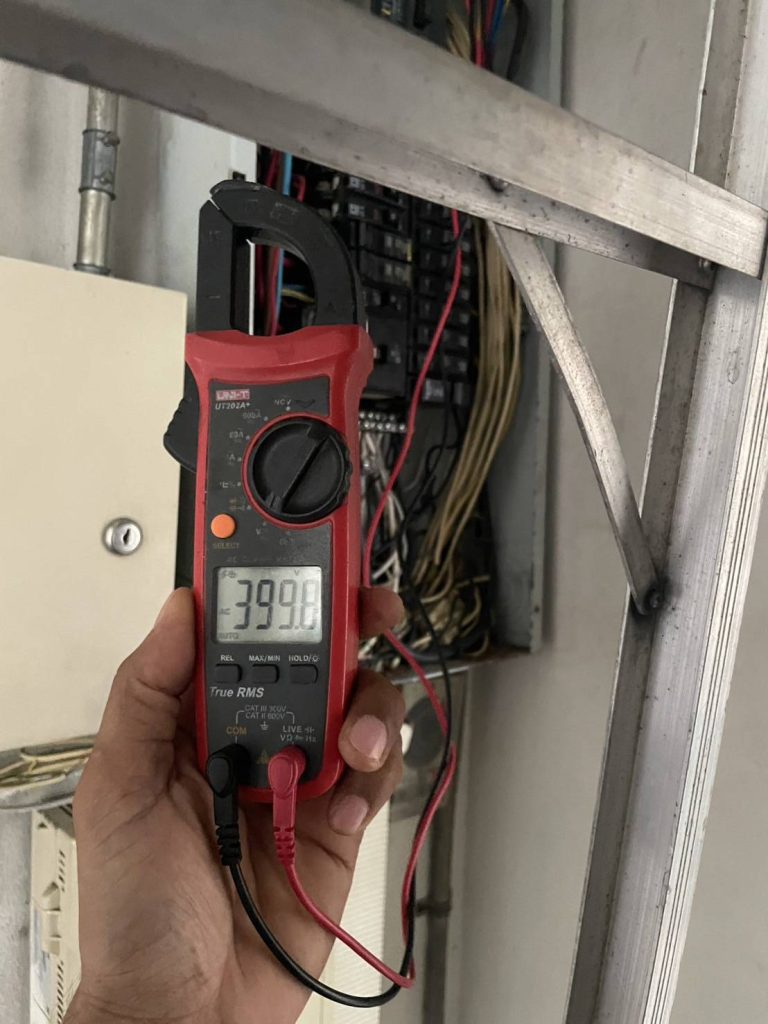 ตรวจวัดกระแสตู้โหลดเซ็นเตอร์