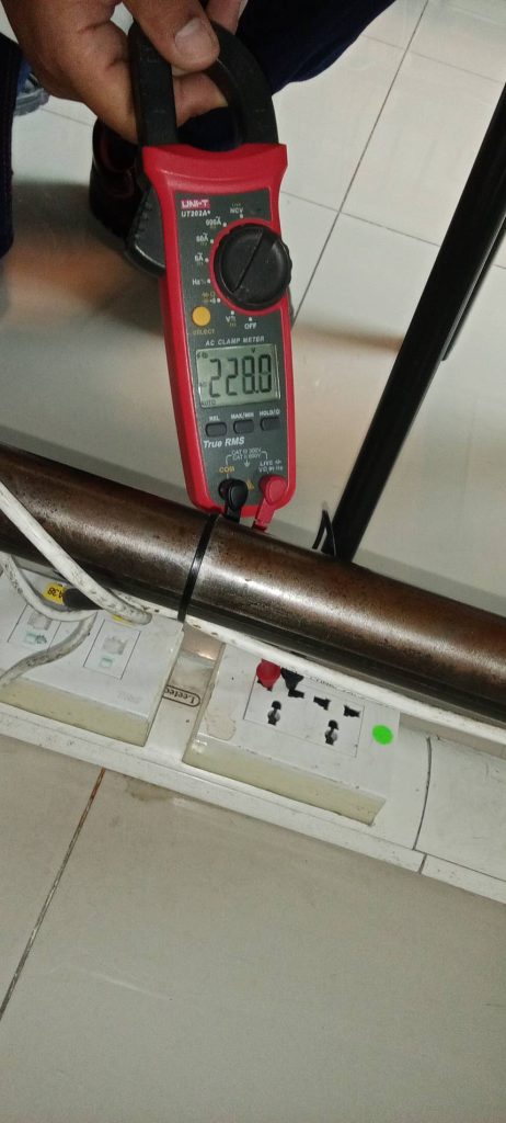 ตรวจเช็คปลั๊กไฟ