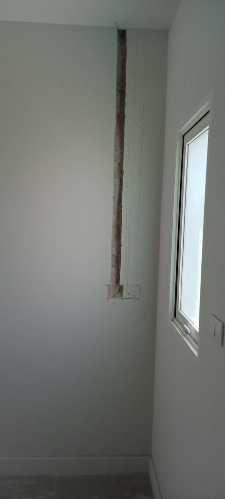 กรีดปูนฝังสายไฟ