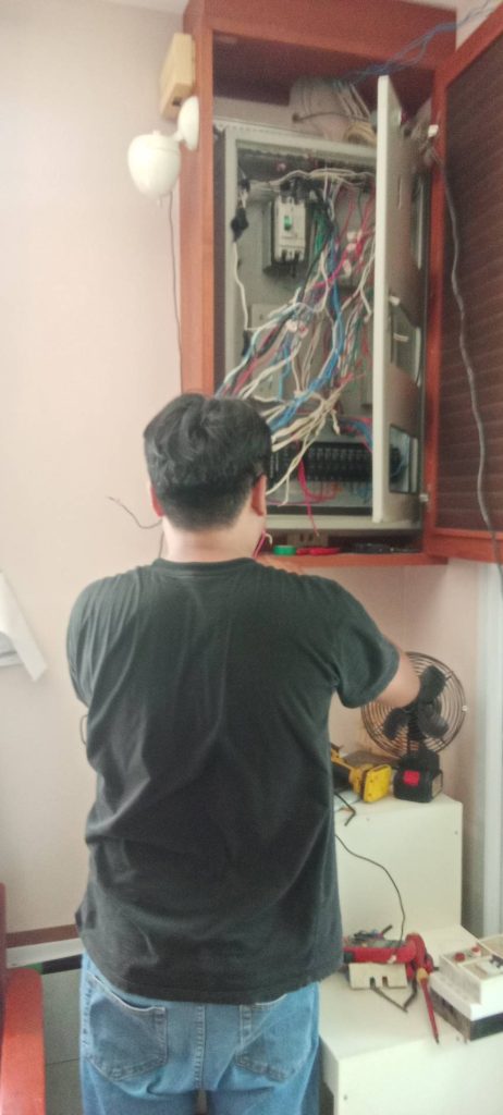 ติดตั้งตู้ไฟ