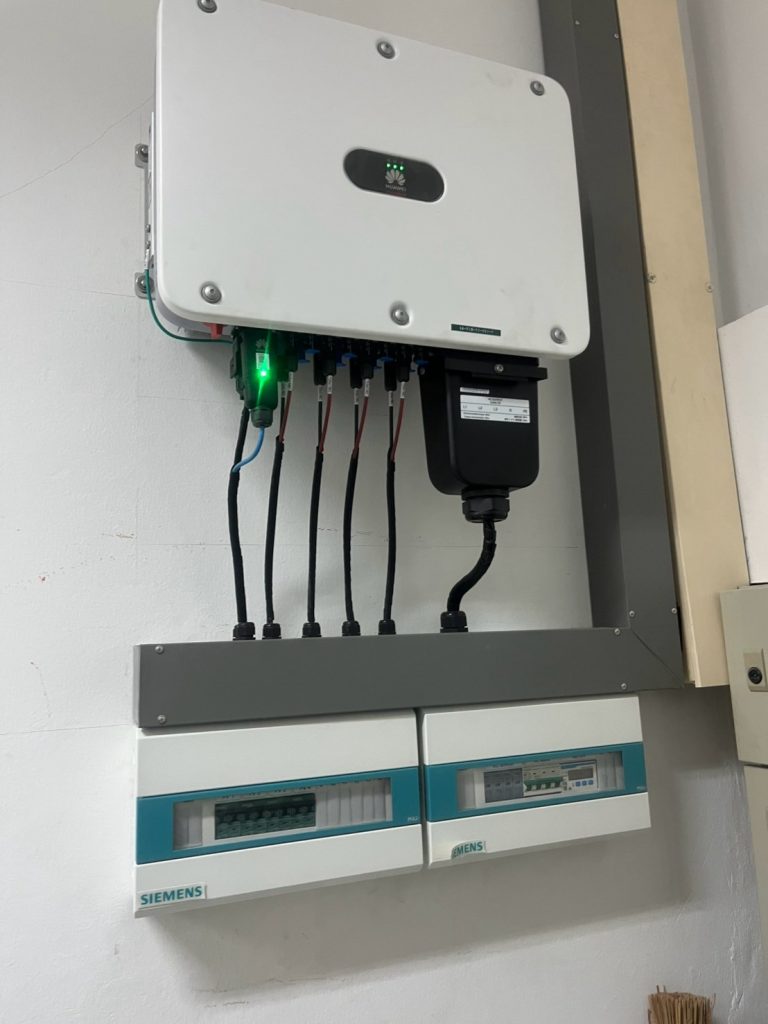 ตู้ Inverter Solar Cell