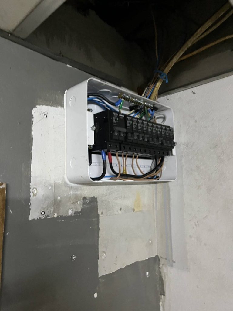 เบรกเกอรในตู้คอนซูมเมอร์