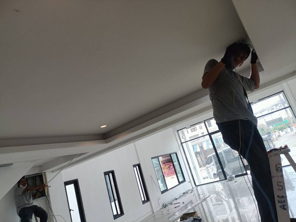 ติดตั้งดาวน์ไลท์