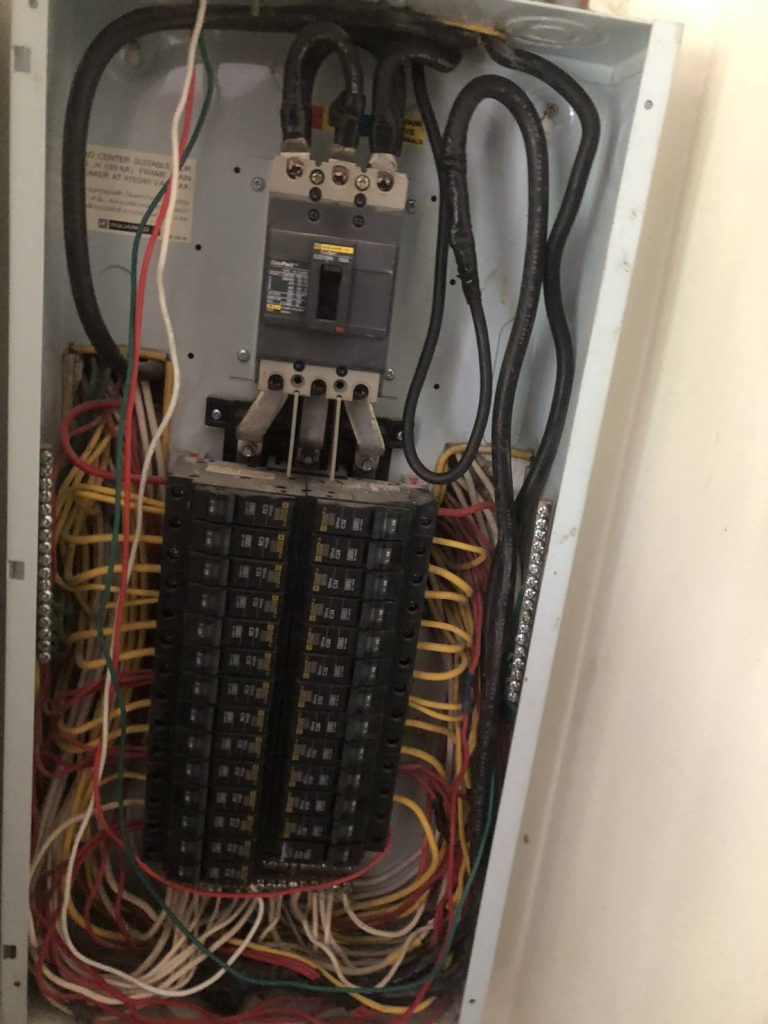 ตู้โหลดเซ็นเตอร์